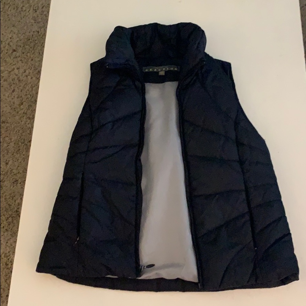 Kenneth Cole zip black vest